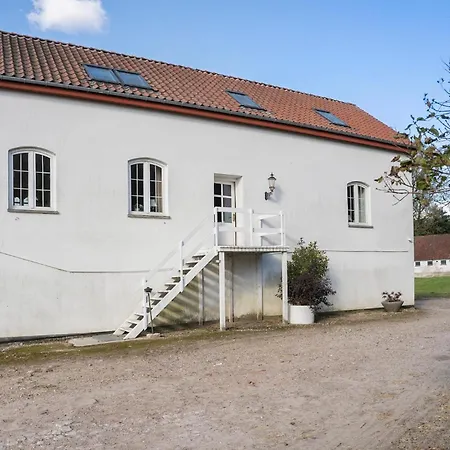 Lejl 51