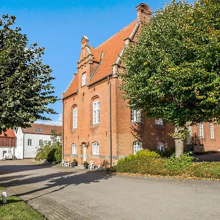 Lejl 51 Holiday home *